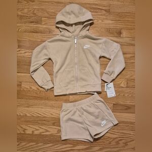 NEW Nike Girls Size 6 Sand Drift Hoodie and Shorts Sweats Set